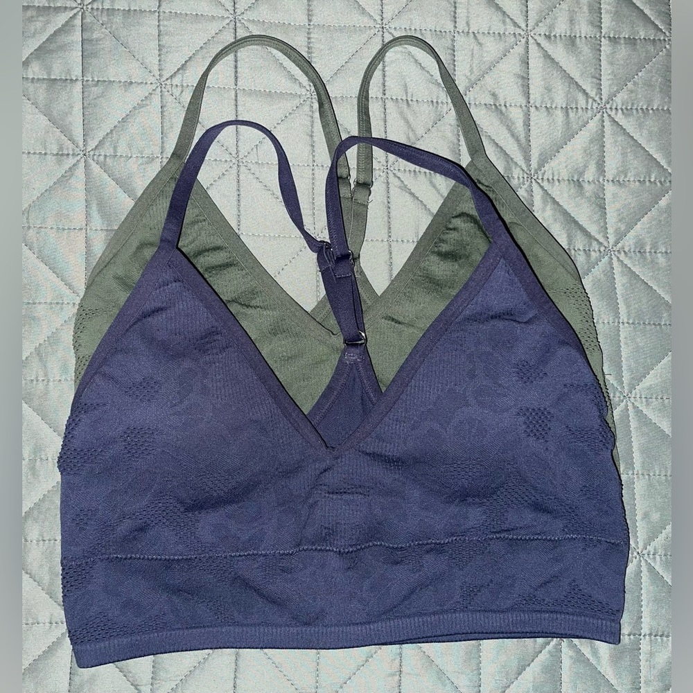 🔥 AERIE SPORT BRAS. SET OF 2. SIZE LARGE. 🔥